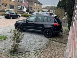 Zwart Gebruikt 2011 VW Tiguan Sport SUV | € 12.999 (Eerlijke prijs)