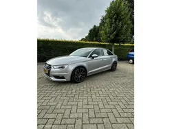 Grijs Gebruikt 2016 Audi A3 Ambiente Sedan | € 18.500 (Iets duurder)