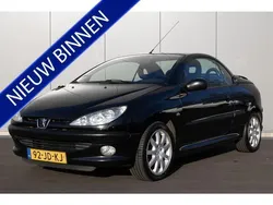 Zwart, metallic lak Gebruikt 2002 Peugeot 206 CC Cabriolet | € 2.245 (Eerlijke prijs)