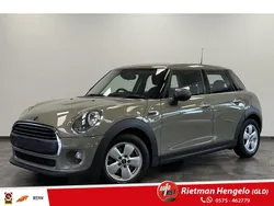 Grijs Gebruikt 2019 Mini ONE Salt Hatchback | € 15.950 (Eerlijke prijs)