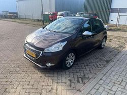 Bruin Gebruikt 2012 Peugeot 208 Allure Hatchback | € 3.450 (Goede deal)