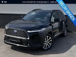 Zwart, metallic lak Gebruikt 2024 Toyota Corolla Cross Edition SUV | € 33.899 (Goede deal)