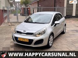 Grijs Gebruikt 2011 Kia Rio Comfort Hatchback | € 3.450 (Eerlijke prijs)