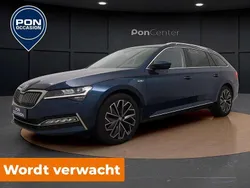 Blauw Gebruikt 2022 Skoda Superb LAURIN & KLEMENT Stationwagen | € 28.950 (Eerlijke prijs)