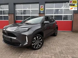 Grijs Gebruikt 2024 Toyota Yaris Cross Style SUV | € 29.495 (Eerlijke prijs)