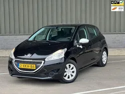 Zwart Gebruikt 2014 Peugeot 208 Hatchback | € 4.250 (Super prijs)