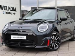 Grijs Gebruikt 2025 Mini Cooper Hatchback | € 44.300
