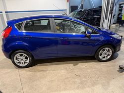 Blauw Gebruikt 2013 Ford Fiesta Titanium Hatchback | € 6.200 (Eerlijke prijs)