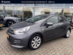 Grijs Gebruikt 2016 Kia Rio Hatchback | € 10.945 (Iets duurder)