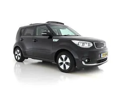 Zwart Gebruikt 2018 Kia Soul EV Plus SUV | € 13.445 (Eerlijke prijs)