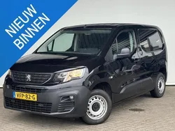 Zwart Gebruikt 2020 Peugeot Partner Premium MPV | € 11.400 (Eerlijke prijs)
