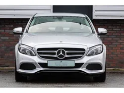 Grijs Gebruikt 2017 Mercedes C180 Avantgarde Sedan | € 21.900 (Goede deal)