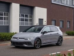 Grijs Gebruikt 2022 VW Golf VIII GTI Clubsport Stationwagen | € 34.995 (Goede deal)
