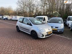 Grijs (metallic) Gebruikt 2008 Renault Twingo Dynamique Hatchback | € 1.950 (Eerlijke prijs)