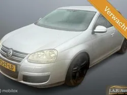 Grijs Gebruikt 2006 VW Jetta Sedan | € 3.999