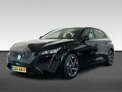Zwart, metallic lak Gebruikt 2024 Peugeot 308 Allure Hatchback | € 33.440 (Eerlijke prijs)