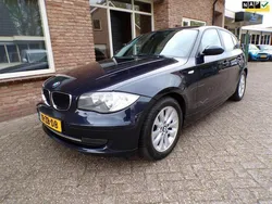 Blauw, metallic lak Gebruikt 2007 BMW 118 Hatchback | € 4.950 (Eerlijke prijs)