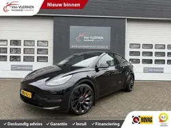 Zwart Gebruikt 2023 Tesla Model Y Performance SUV | € 46.400 (Eerlijke prijs)