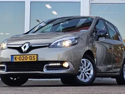 Bruin, metallic lak Gebruikt 2016 Renault Scénic III LIMITED MPV | € 8.944 (Eerlijke prijs)