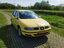 Geel Gebruikt 2000 Seat Leon Sedan | € 1.000 (Super prijs)