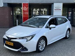 Wit Gebruikt 2023 Toyota Corolla Stationwagen | € 26.400 (Goede deal)