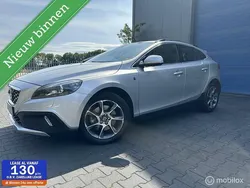 Zilver Gebruikt 2015 Volvo V40 CC Ocean Race Stationwagen | € 7.899 (Duur)