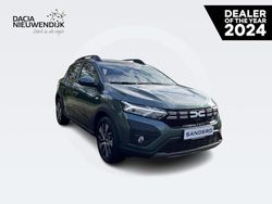 Groen Nieuw 2025 Dacia Sandero Expression Hatchback | € 25.320