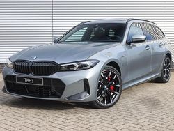 Grijs Nieuw 2025 BMW 330e M Sport Sedan | € 75.691 (Duur)