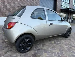 Grijs Gebruikt 2004 Ford Ka Trend Hatchback | € 1.495 (Iets duurder)