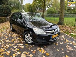 Zwart Gebruikt 2010 Opel Astra Edition Hatchback | € 2.950 (Goede deal)