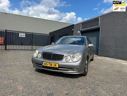 Grijs Gebruikt 2006 Mercedes E220 Avantgarde Sedan | € 3.450 (Eerlijke prijs)