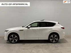 Wit Gebruikt 2023 Mazda CX-60 Takumi-Line SUV | € 40.995 (Eerlijke prijs)