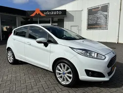 Wit Gebruikt 2016 Ford Fiesta Titanium Hatchback | € 7.940 (Eerlijke prijs)