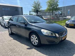 Grijs Gebruikt 2012 Volvo V60 Kinetic Stationwagen | € 7.650 (Goede deal)