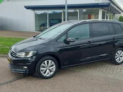 Zwart Gebruikt 2020 VW Touran Comfortline MPV | € 22.850 (Eerlijke prijs)