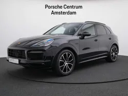 Zwart, metallic lak Gebruikt 2022 Porsche Cayenne Platinum Edition SUV | € 87.950 (Eerlijke prijs)