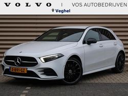 Wit Gebruikt 2022 Mercedes A250 AMG line Hatchback | € 30.950 (Eerlijke prijs)