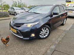 Grijs Gebruikt 2014 Toyota Auris Touring Sports Stationwagen | € 9.950 (Eerlijke prijs)