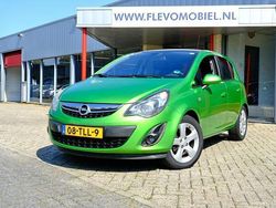 Groen Gebruikt 2012 Opel Corsa Cosmo Hatchback | € 5.450 (Iets duurder)