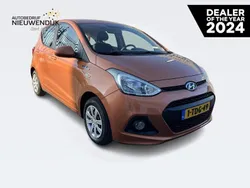 Oranje Gebruikt 2014 Hyundai i10 Comfort Hatchback | € 6.945 (Eerlijke prijs)