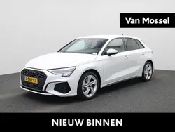Wit Gebruikt 2024 Audi A3 Sportback S-Line Hatchback | € 37.900 (Eerlijke prijs)
