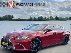 Rood Gebruikt 2021 Lexus ES300 Business Edition Sedan | € 33.940 (Eerlijke prijs)