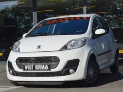 Wit Gebruikt 2013 Peugeot 107 Active Hatchback | € 3.900 (Eerlijke prijs)