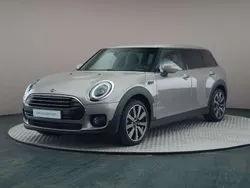 Grijs, metallic lak Gebruikt 2024 Mini Cooper Clubman Classic Stationwagen | € 32.450 (Goede deal)