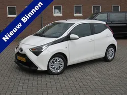 Wit Gebruikt 2019 Toyota Aygo X-play Hatchback | € 8.850 (Eerlijke prijs)