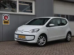Wit Gebruikt 2016 VW up! move up! Hatchback | € 6.750 (Eerlijke prijs)
