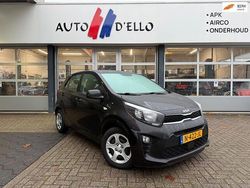 Zwart (metallic) Gebruikt 2021 Kia Picanto Comfort Hatchback | € 11.995 (Eerlijke prijs)