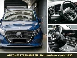 Blauw Gebruikt 2024 Mercedes V220 MPV | € 61.950 (Iets duurder)