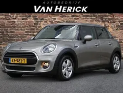 Grijs Gebruikt 2019 Mini Cooper Business Hatchback | € 15.945 (Goede deal)
