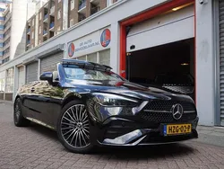 Zwart Gebruikt 2024 Mercedes CLE200 AMG line Cabriolet | € 74.940 (Eerlijke prijs)